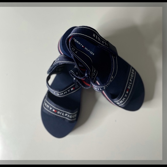 Tommy Hilfiger Women's two strap platform sandals - Picture 5 of 7